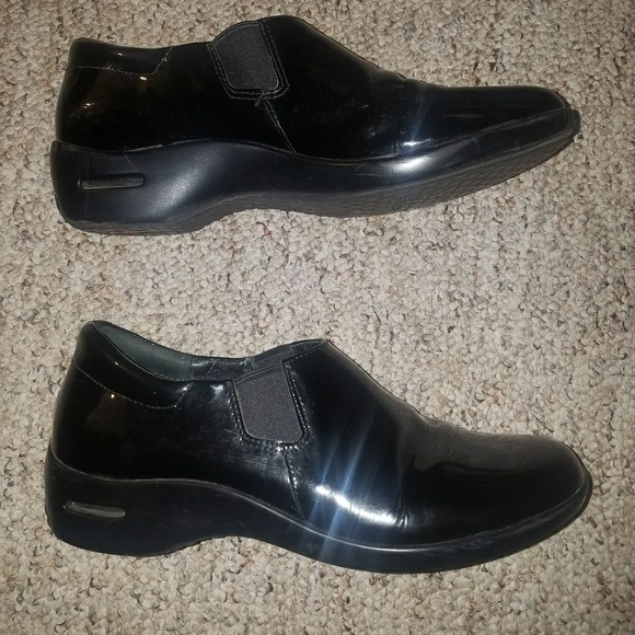 Shinny Black slide ons - Picture 3 of 5